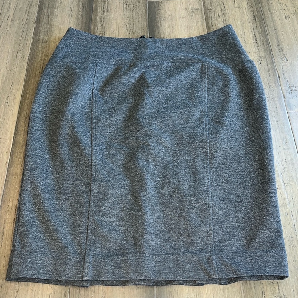 Banana Republic Women’s Dark Grey Pencil Skirt